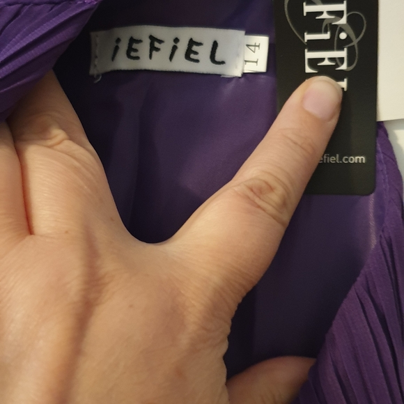 💚💎3/$30 Youth prom dress - Picture 3 of 4